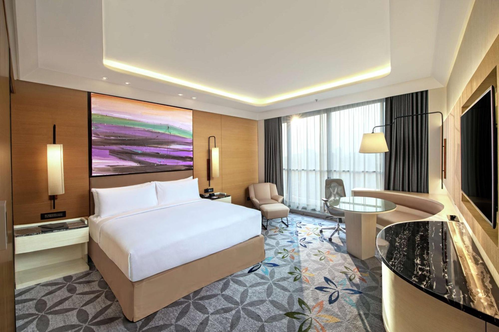 Hotel Doubletree By Hilton Ahmedabad Exterior foto